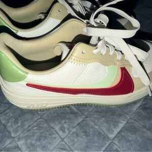 Nike Women Air Force 1 Low Size 7
Worn once